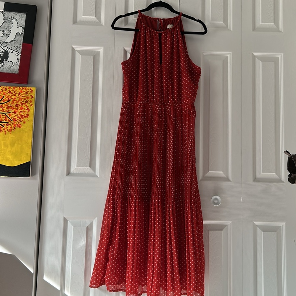 💙 CLOSET CLEAR OUT!! 🎉 Maison Jules Polka Dot Dress with Keyhole Neckline